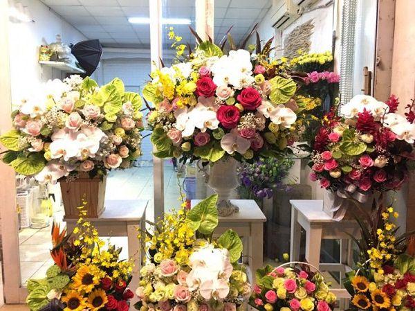 Cửa hàng hoa đẹp Hội An - Giá cả phải chăng