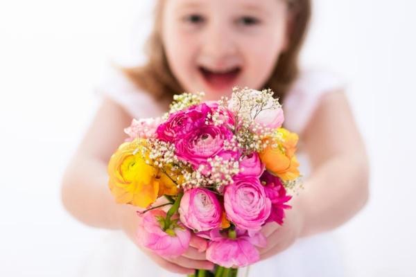 Hoa thôi nôi - Món quà ý nghĩa cho bé yêu